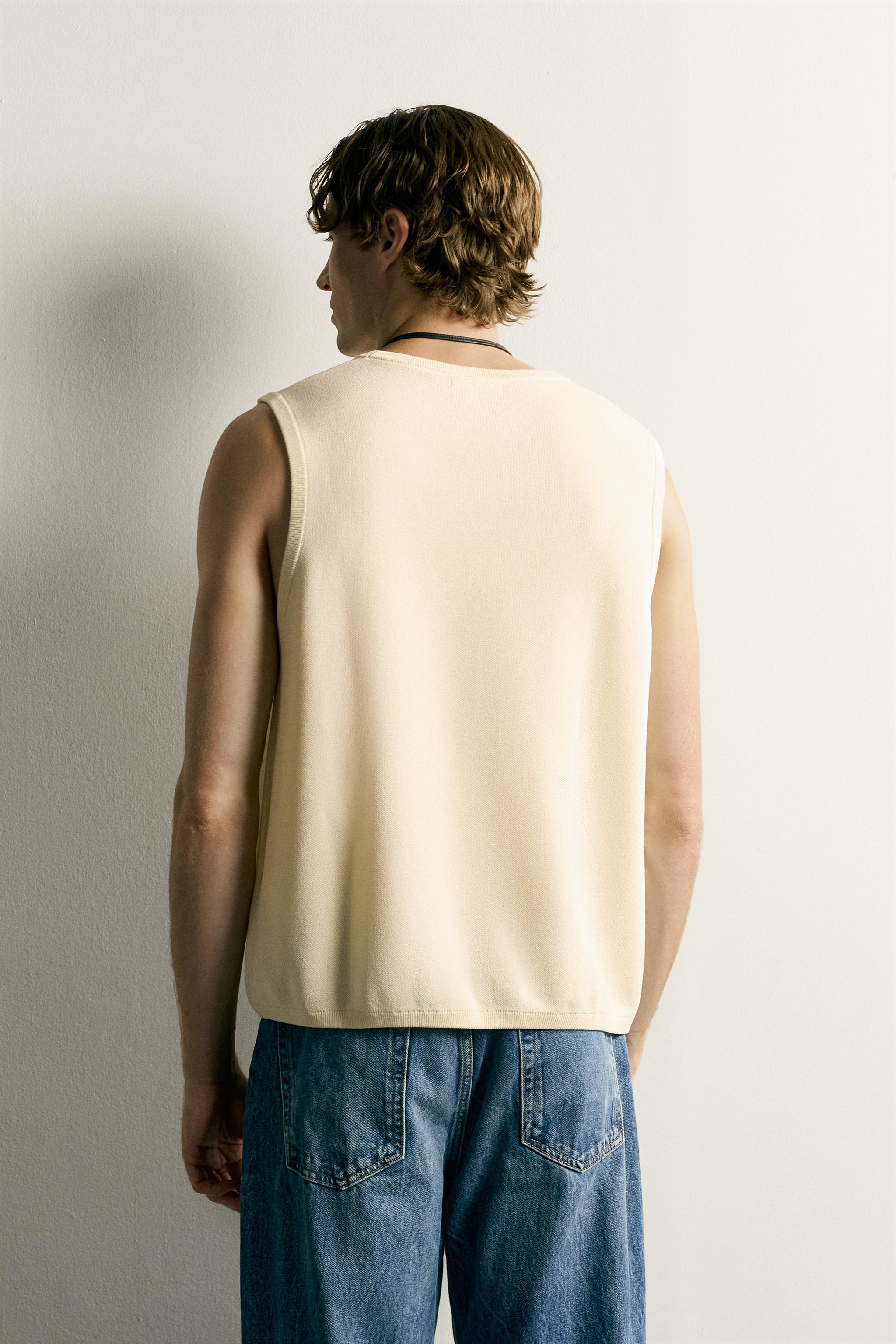 TEXTURED KNIT VEST